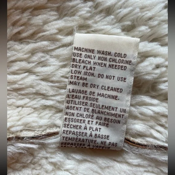 Tsunami Vest - Picture 4 of 4